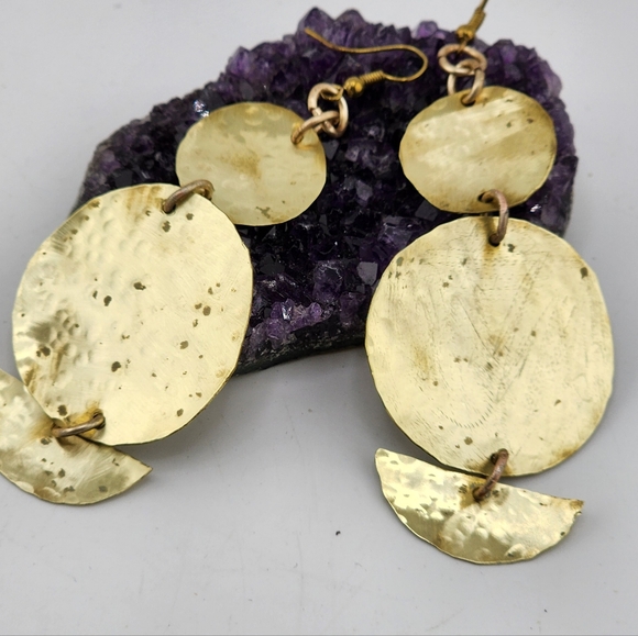 BRASS HAMMERED DANGLING EARRINGS HANDMADE STATEMENT JEWELRY - Picture 3 of 12